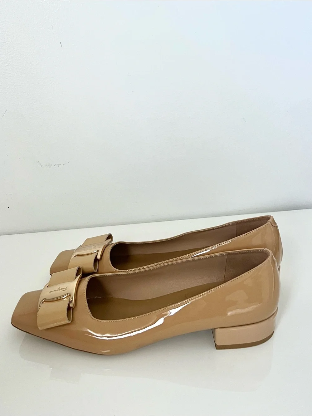 Ferragamo Vera Nude Beige Patent Block Heel Pumps with Decorative Buckle Size 38